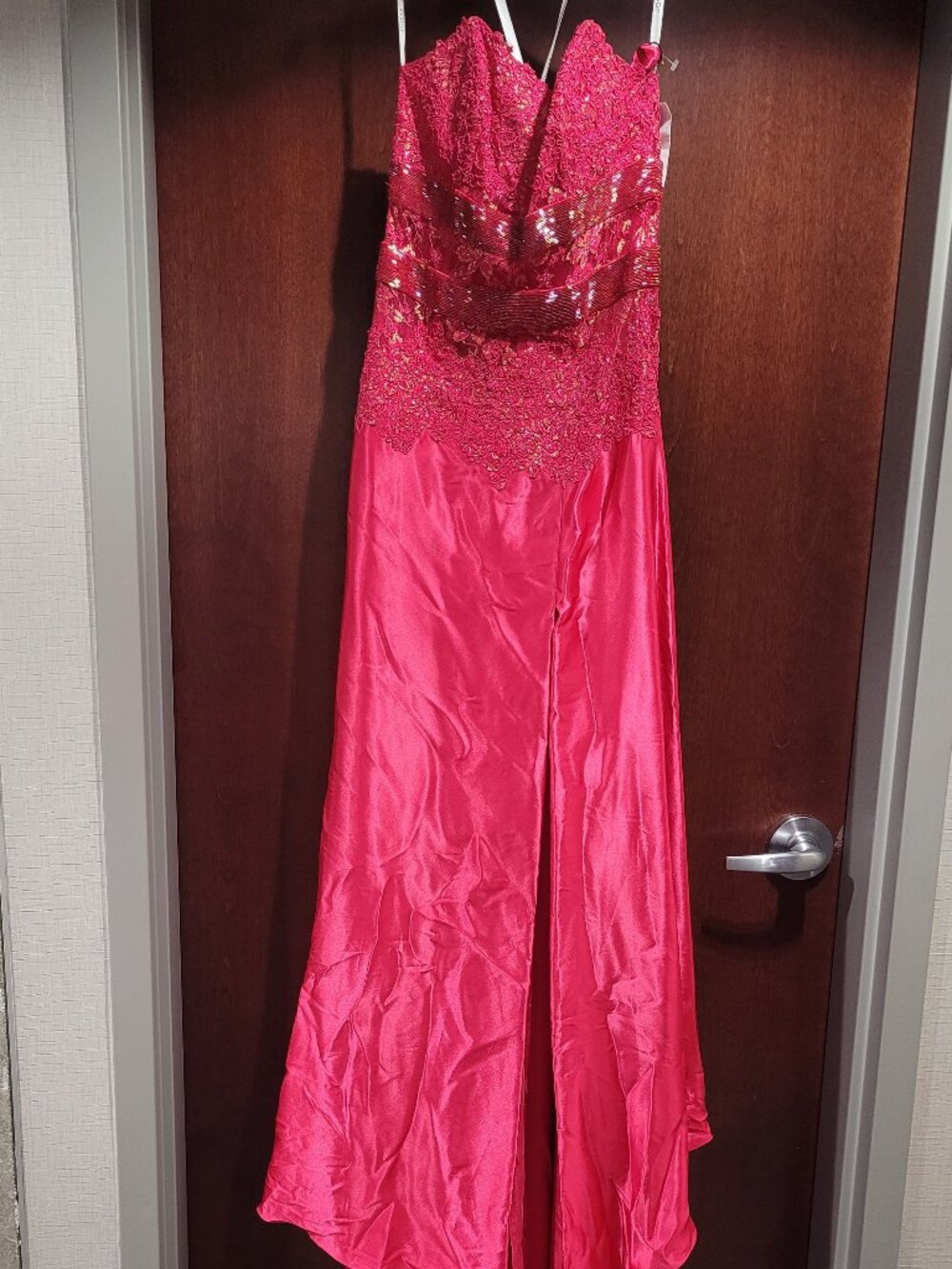 Jovani 101016 Size 6 Dark Pink Prom Dress